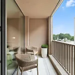 Castle-side Luxury On Danube River Bank,free Parking Apartment