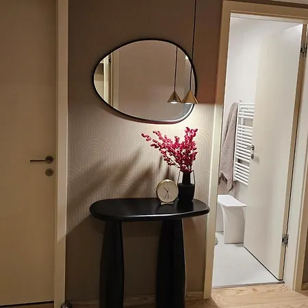 Apartamento Castle-side Luxury On Danube River Bank,free Parking Bratislava