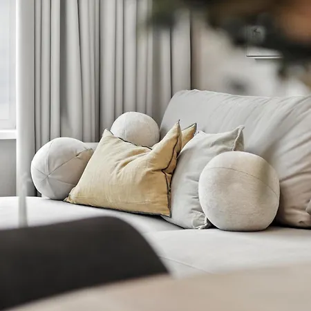 Castle-side Luxury On Danube River Bank,free Parking