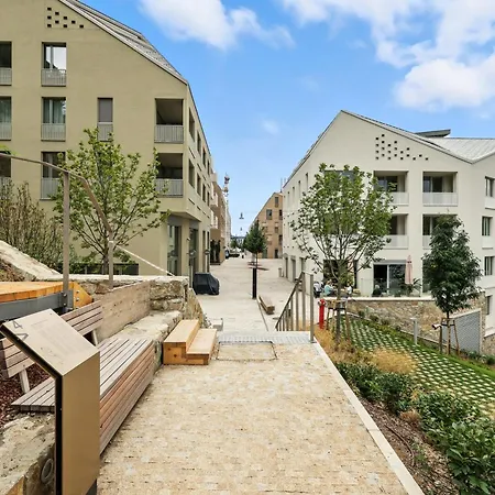 Castle-side Luxury On Danube River Bank,free Parking Lägenhet Bratislava