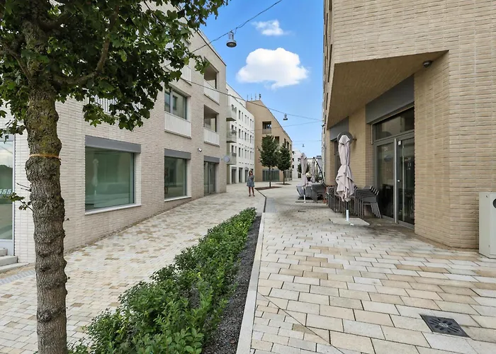 Castle-side Luxury On Danube River Bank,free Parking Apartment Bratislava