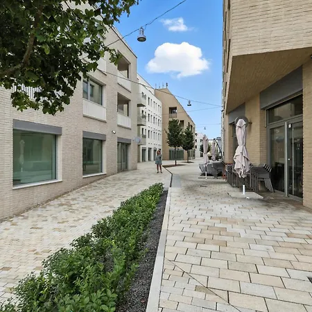 Castle-side Luxury On Danube River Bank,free Parking Apartment Bratislava